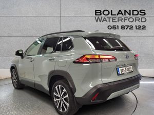 Toyota Corolla 1.8 Hybrid Luna Hatchback - Image 3