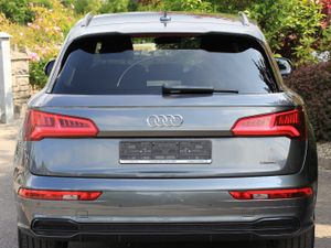Q5 Quattro S Line black edition * 40 model TDi - Image 4