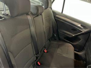 Volkswagen Golf 1.6 TDI SE NAV BLUEMOTION 115PS 5D - Image 2