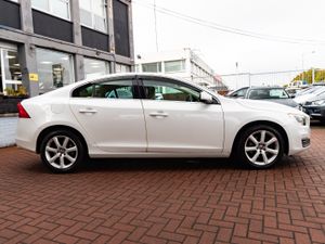 2016 VOLVO S60 - Image 2