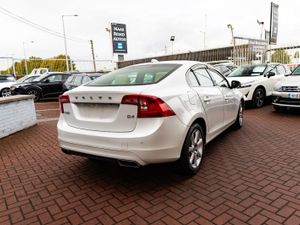 2016 VOLVO S60 - Image 3