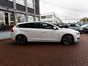 VOLVO V60 2.0D4 SE LUXURY DELUXE 5DR ESTATE AUTOMA - Image 2