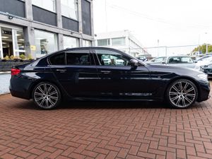 BMW 5-Series 2017 - Image 2