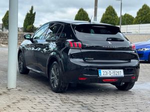 Peugeot 208 Electric 136bhp (50 Kwh) Allure Pack - Image 4