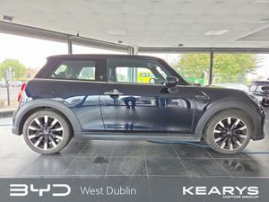 MINI Cooper Cooper Exclusive Auto - Image 3