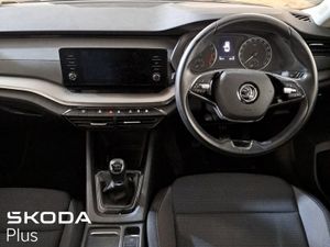 Skoda Octavia Octavia AMB 2.0tdi 115HP - Image 4
