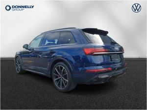 Audi Q7 Diesel Estate Black Edition - Image 4