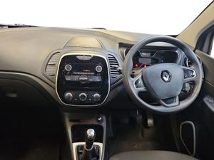 Renault Captur dCi 90 Expression - Image 2