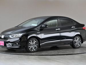 Honda Grace 1.5 Hybrid 4DR Auto  half Leather 9 a - Image 4