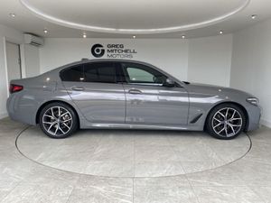 BMW 5-Series 2022 - Image 4