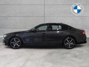 BMW 5-Series 530e M Sport Pro Saloon - Image 4