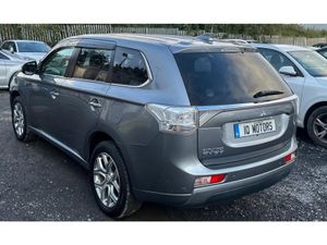 Mitsubishi Outlander 2.0 Automatic Petrol Plug-in- - Image 4