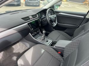 Skoda Superb Superb Active 2.0tdi 150HP - Image 3