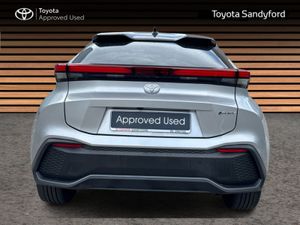 Toyota C-HR 2.0 PHEV HYBRID SPORT + // PANORAMIC R - Image 4