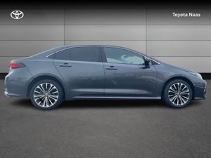 Toyota Corolla COROLLA LUNA SPORT SALOON - Image 3