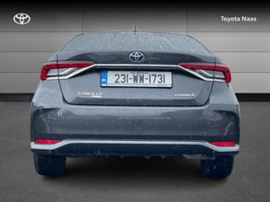 Toyota Corolla COROLLA LUNA SPORT SALOON - Image 4