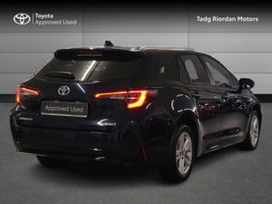 Toyota Corolla HYB 1.8 LUNA TS - Image 2