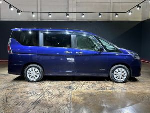 Nissan Serena 2.0 AUTOMATIC - CRUISE CONTROL - REV - Image 3
