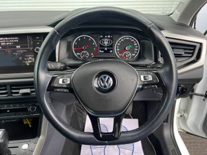 Volkswagen Polo COMFORTLINE 1.0 TSI AUTO // REVERS - Image 4