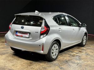 Toyota Aqua 1.5 HYBRID AUTOMATIC - A/C / HEATING C - Image 4