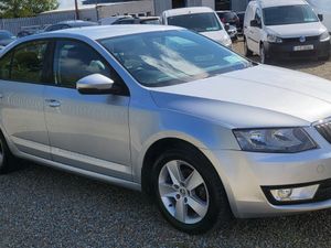 Skoda Octavia 2014 5 door Diesel manual - Image 4
