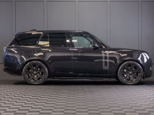 2024 Range Rover P460e HSE - Image 2