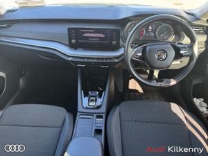 Skoda Octavia  dsg Automatic  Ambition Mhev 1.0 T - Image 2