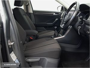 Volkswagen T-Roc  tiny Mileage 1.6 TDI 115bhp Des - Image 4