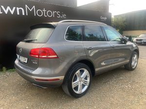 VOLKSWAGEN TOUAREQ 3.0 TDI AUTO 5 SEATER CREW CAB - Image 3