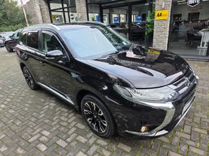 2017 MITHSUBISHI FURO 2.0  PHEV 4WD 200BHP AUTO - Image 4