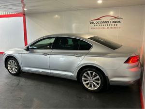 Volkswagen Passat HIGHLINE 1.6 TDI MANUAL 6SPEED F - Image 3