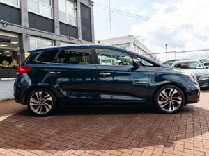 Kia Carens 1.7CRDI GSE EDITION 7 SEATER 5DR ESTATE - Image 2