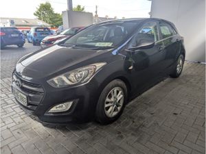 Hyundai i30 SE BLUE DRIVE 110PS 5DR - Image 2