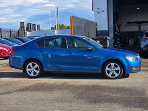 Octavia Sport 1.6 TDI // Automatic - Image 2