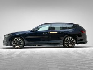 BMW 5-Series 530E TOURING M SPORT PRO - Image 4