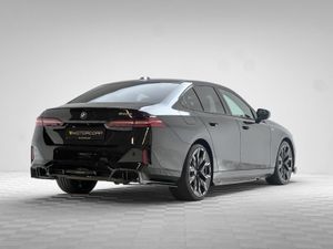 BMW 5-Series 530E M SPORT - Image 2