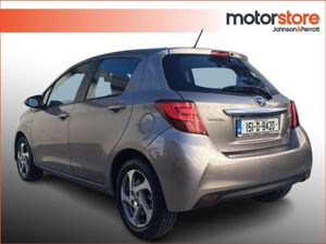 Toyota Yaris Hybrid Luxury TOP Spec - Image 2