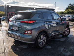 202 Kona 64kwh PREMIUM/SOH ~95%/1yr warranty - Image 3