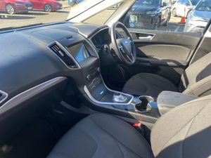 Ford S-Max 2.5 Duratec 190PS Fhev Titanium Auto - Image 3