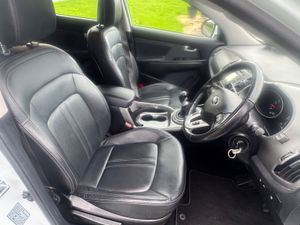 Kia Sportage 2015 diesel - Image 2