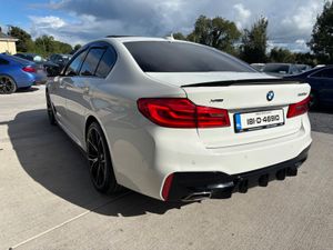 STUNNING 2018 BMW 5-SERES M-SPORT X DRIVE SUNROOF - Image 4