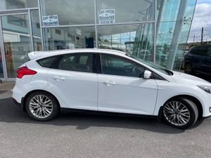 Ford Focus 2016 - Image 2