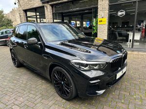 2022 BMW X5 3.0 45E M-SPORT. - Image 3
