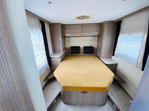 2015 CHAUSSON 718EB WELCOME R.H.D ISLAND BED - Image 2