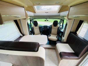 2015 CHAUSSON 718EB WELCOME R.H.D ISLAND BED - Image 4