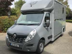 Horse box 2015 JOHN OATES HORSEBOX ONLY 110k - Image 2