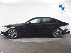 BMW i5 Edrive40 M Sport Saloon - Image 3