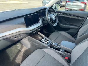 Skoda Octavia Selection 1.5tsi 115HP DSG Mhev - Image 3