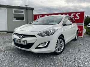 HYUNDAI i30 ESATE 1.4 DIESEL NCT TAXED SPOTLESS - Image 2