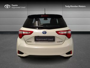 Toyota Yaris HYBRID LUNA SPORT - Image 4